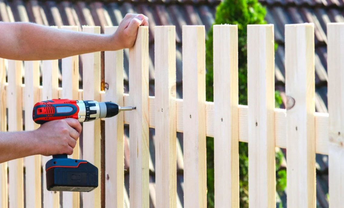 Understanding the Cost of Fence Installation: Factors and Estimates