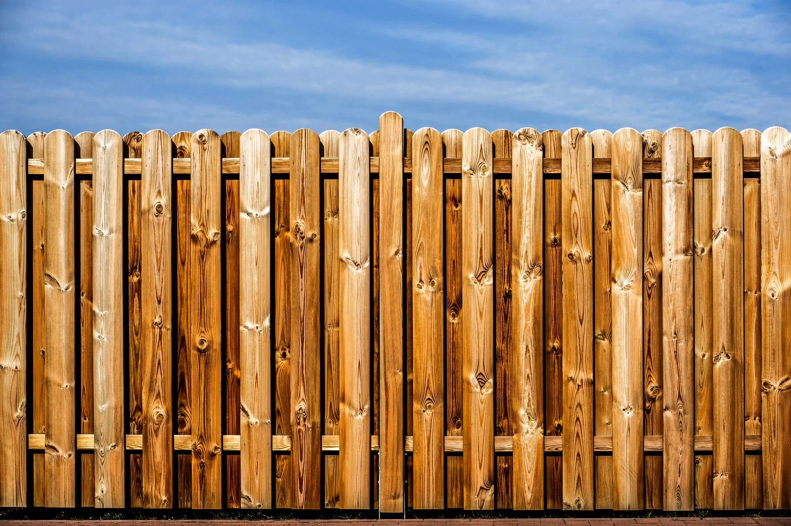 Fence Repair Services: The Crucial Expert Role to Safeguard Your Assets