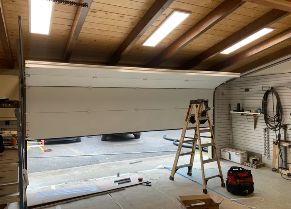 Regain Your Garage: Key Tips for Garage Door Repair